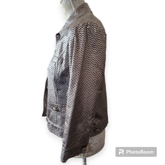 V Christina platinum metallic 3/4   Sleeve Button Down Jacket size Medium - Picture 8 of 9